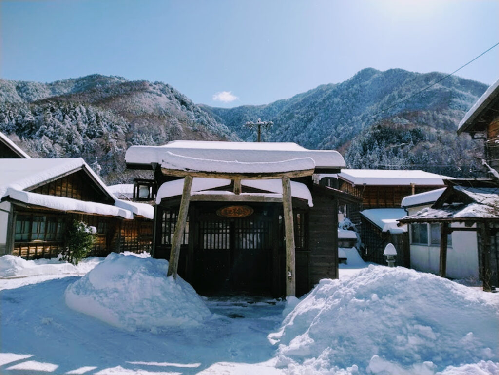 雪の奈良井宿